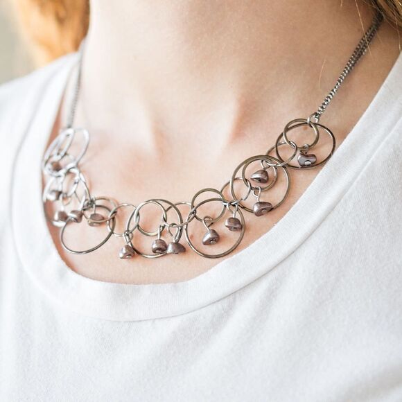 Set!! Gun metal color necklace with dark grey pearl stones - Picture 1 of 3